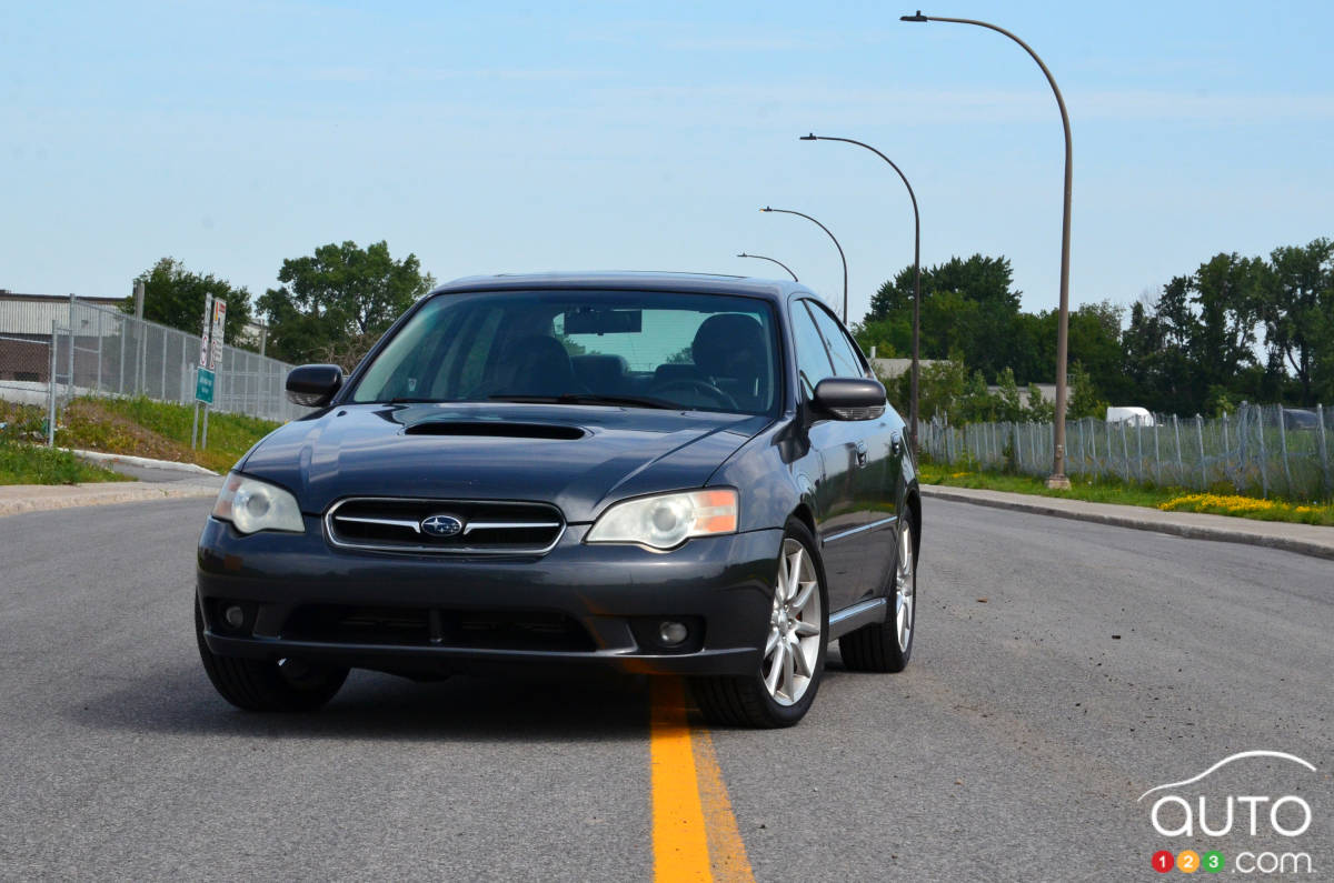 La Subaru Legacy GT Spec.B 2007, avec les pneus Toyo Proxes Sport A/S